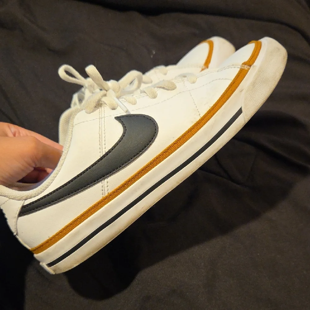 Nike Court Legacy Sneakers - Picture 2 of 5